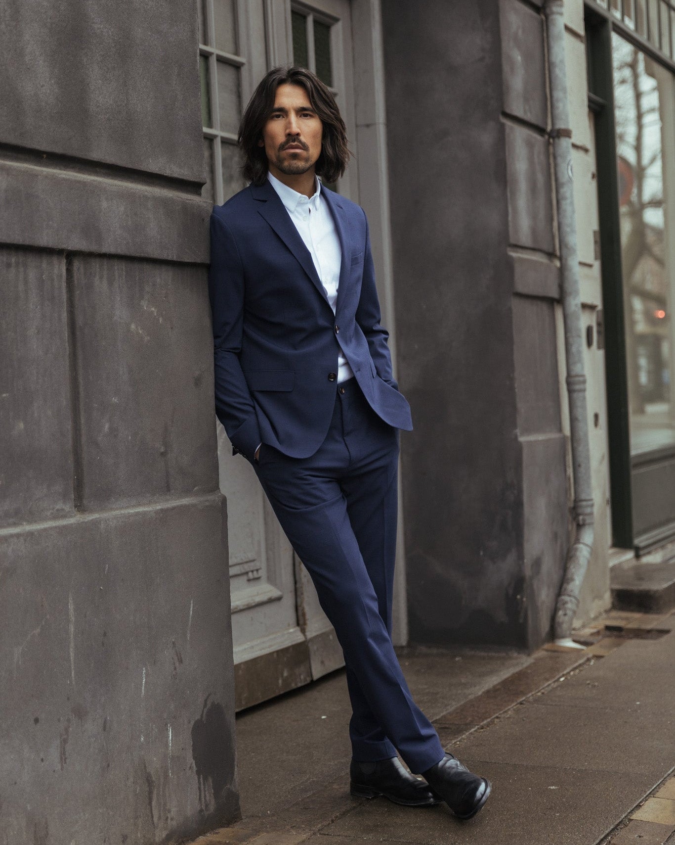 Modelshot / Navy / Detail